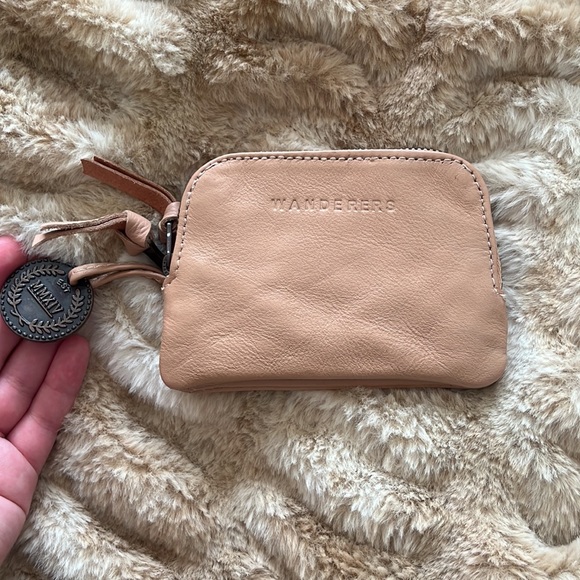 THE VENETIAN CARD WALLET IN BLUSH NWOT - Picture 10 of 12